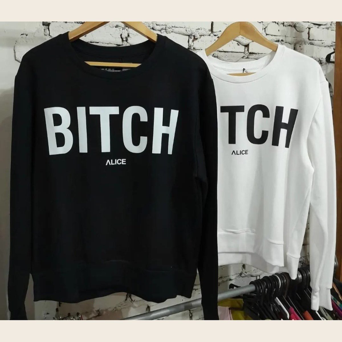Buzo con frase "Bitch" en MV Pilchería